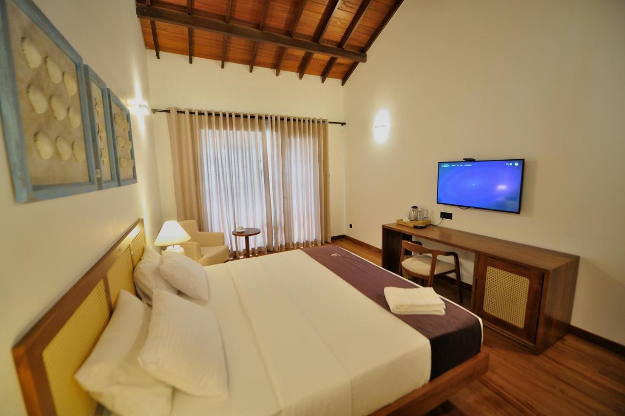 Tantalize Beach Hikkaduwa Luaran gambar