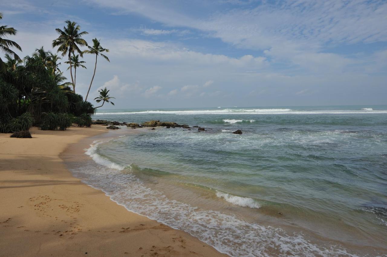 Tantalize Beach Hikkaduwa Luaran gambar